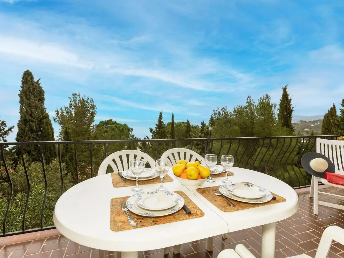 Apartment Cathy-3 By Interhome Llanca
